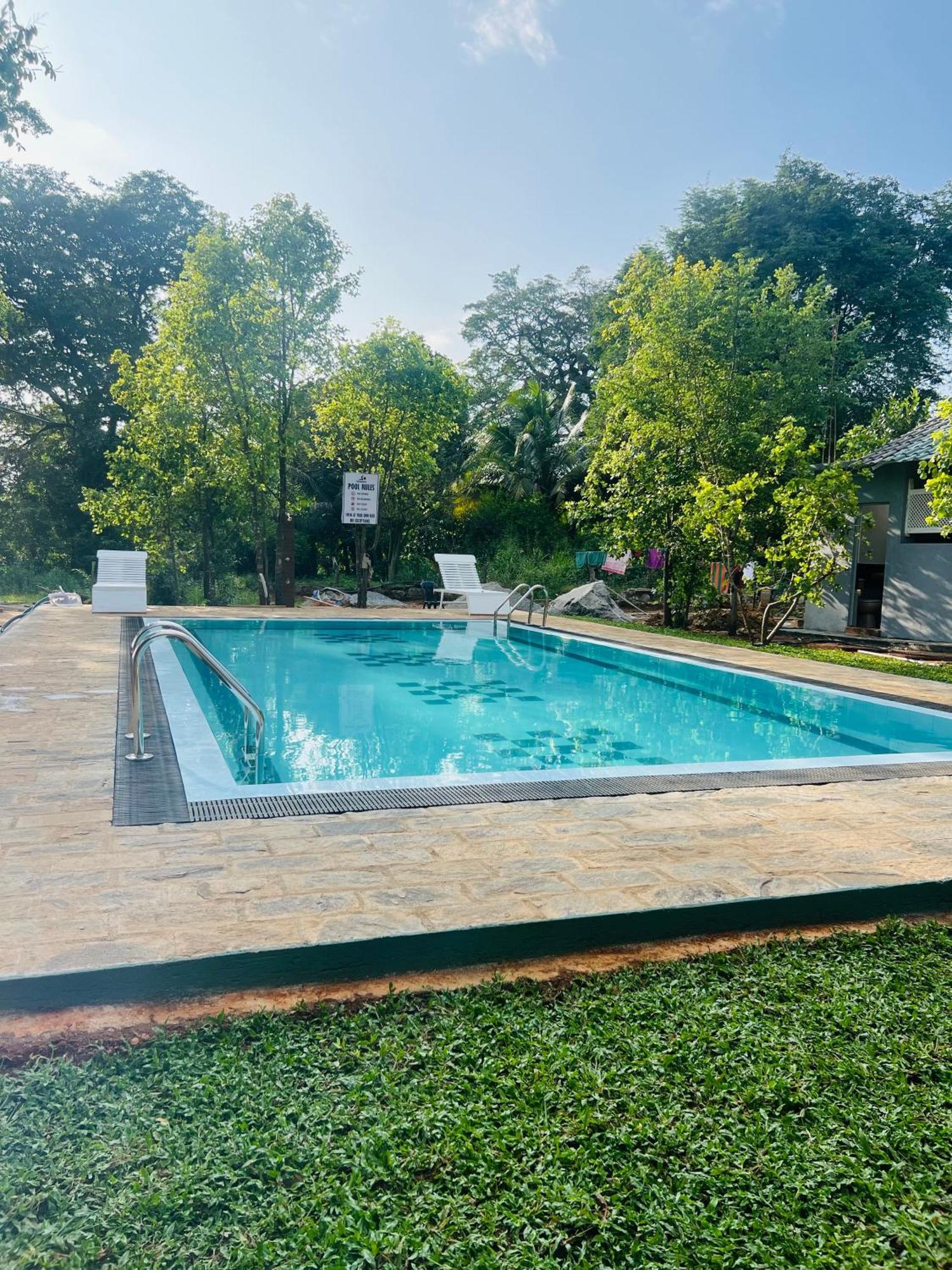 Maapagala Resort Sigiriya Luaran gambar